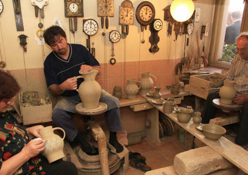 Kolovečská keramika rodiny Volfů